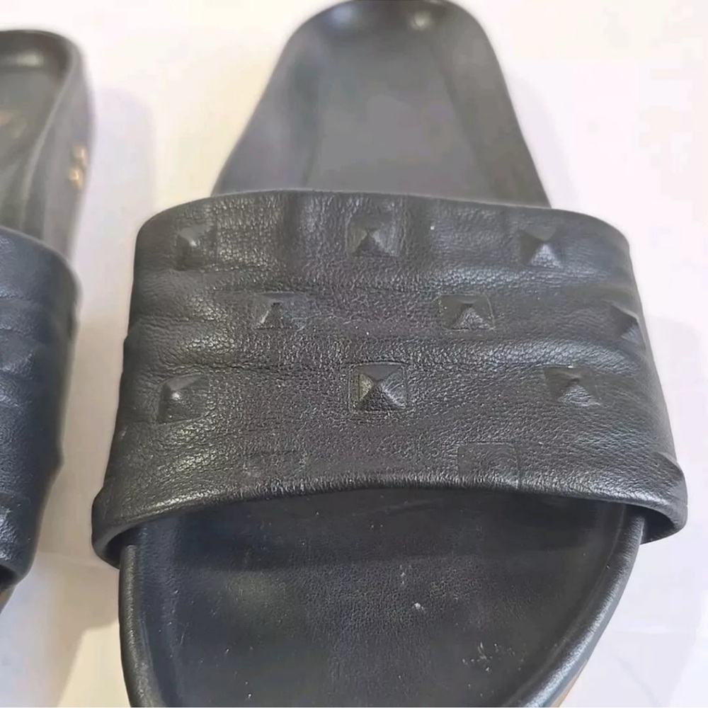 Beek Embossed
